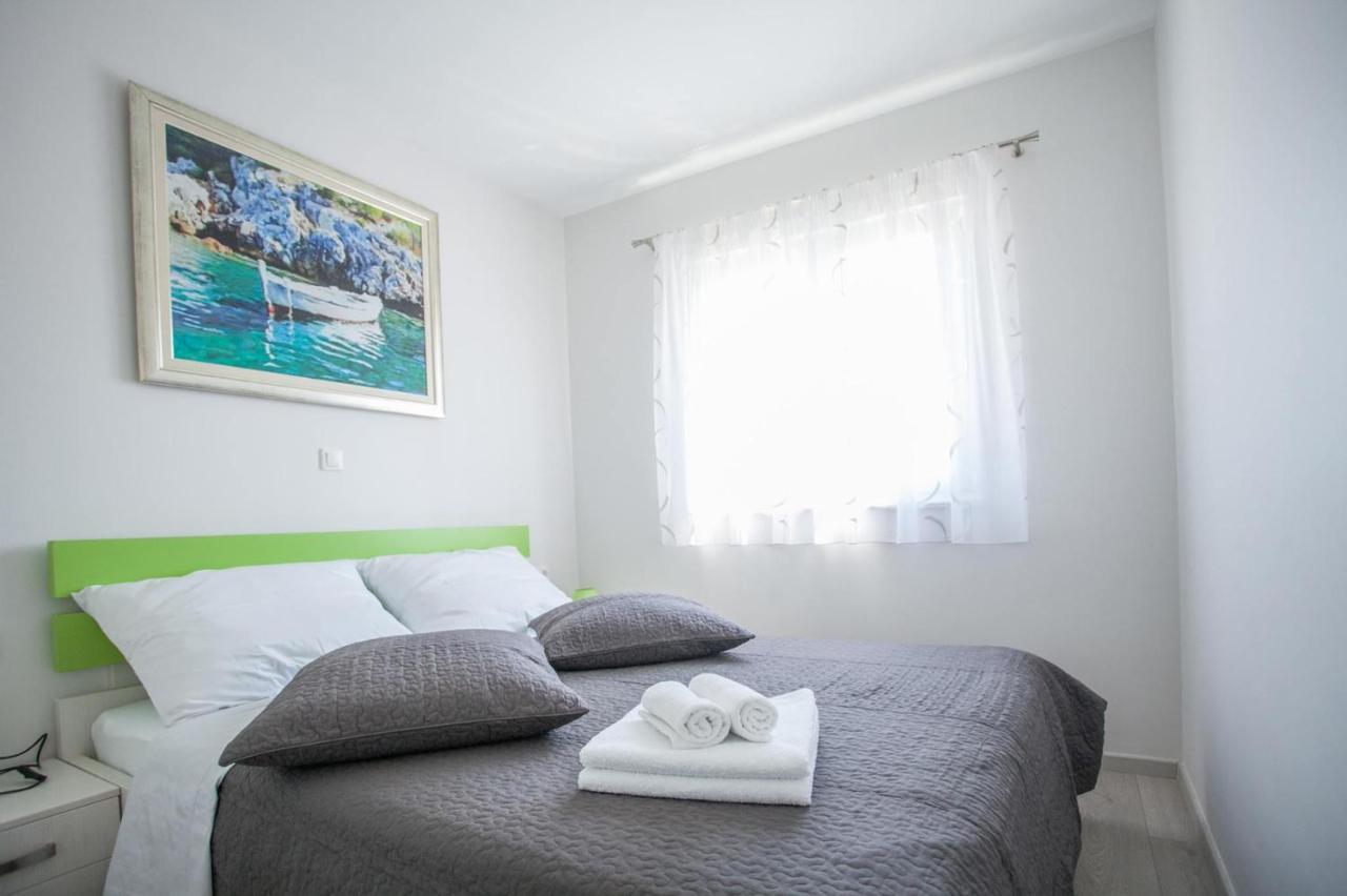 Apartments Bepo Rogoznica  Exterior photo